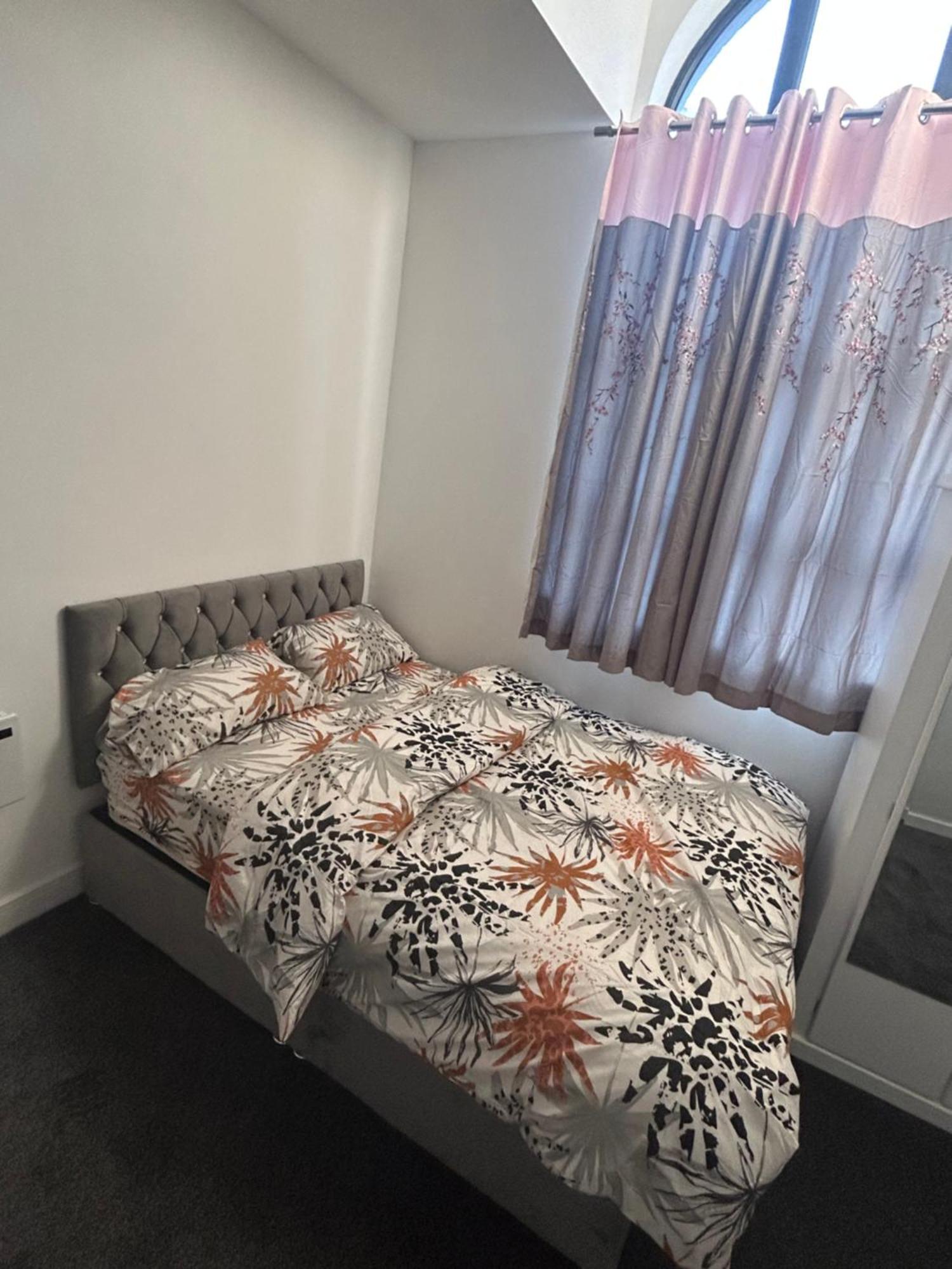 Lovely 1 Bed Apartment In Salford Manchester Buitenkant foto
